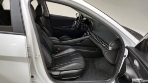 Hyundai AVANTE 1.6 2021 года из Южной Кореи