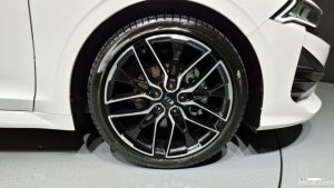 Kia K5 1.6 Turbo 2021 года из Южной Кореи