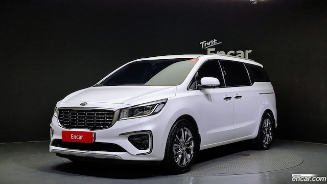 Kia Carnival 9-Seater Noblesse Special 2019 года из Кореи