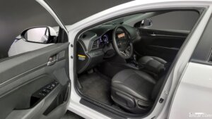 Hyundai AVANTE 1.6 2020 года из Южной Кореи