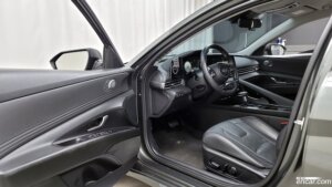 Hyundai AVANTE 1.6 2021 года из Южной Кореи