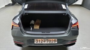 Hyundai AVANTE 1.6 2021 года из Южной Кореи