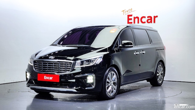 Kia Carnival 9-Seater Luxury 2019 года из Кореи