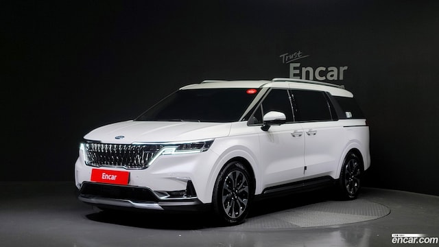 Kia Carnival 7-Seater Signature 2021 года из Кореи
