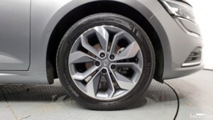 Renault-Korea(Samsung) SM6 2.0 GDe LE 2020 года из Южной Кореи