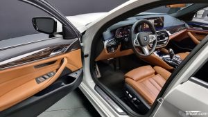 BMW 5-Series 520i M Sport 2021 года из Южной Кореи