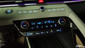 Hyundai AVANTE 1.6 2021 года из Южной Кореи