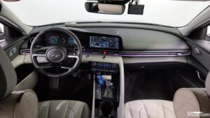 Hyundai AVANTE 1.6 2021 года из Южной Кореи