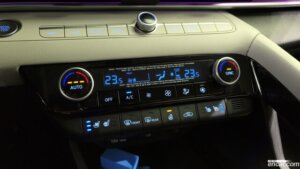 Hyundai AVANTE 1.6 2021 года из Южной Кореи