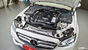 Mercedes-Benz E-Class E300 Avantgarde 2020 года из Южной Кореи