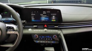 Hyundai AVANTE 1.6 2021 года из Южной Кореи