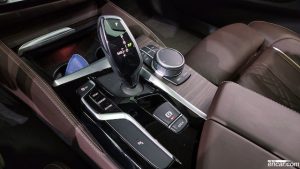 BMW 5-Series 530i xDrive Luxury Plus 2020 года из Южной Кореи