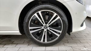 Mercedes-Benz E-Class E220d Avantgarde 2020 года из Южной Кореи