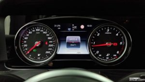 Mercedes-Benz E-Class E220d Avantgarde 2020 года из Южной Кореи