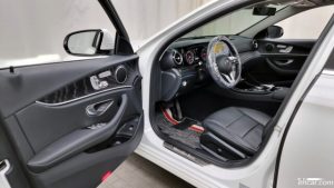 Mercedes-Benz E-Class E220d Avantgarde 2020 года из Южной Кореи