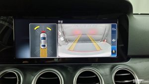 Mercedes-Benz E-Class E220d Avantgarde 2020 года из Южной Кореи