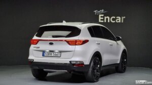 Kia Sportage Бензин 2.0 2WD 2022 года из Южной Кореи