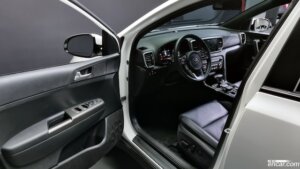 Kia Sportage Бензин 2.0 2WD 2022 года из Южной Кореи