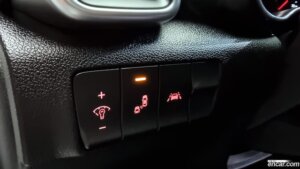 Kia Sportage Бензин 2.0 2WD 2022 года из Южной Кореи