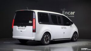 Hyundai Staria 7-Seater 2022 года из Южной Кореи