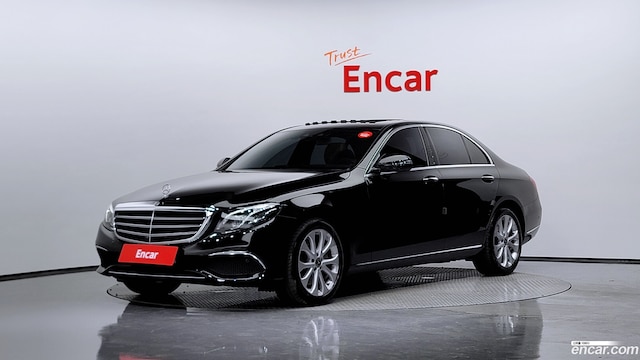 Mercedes-Benz E-Class E300 Exclusive 2019 года из Кореи