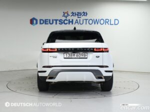 Land Rover Range Rover Evoque D180 R-Dynamic SE 2020 года из Южной Кореи