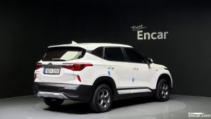 Kia Seltos Дизель 1.6 2WD 2022 года из Южной Кореи