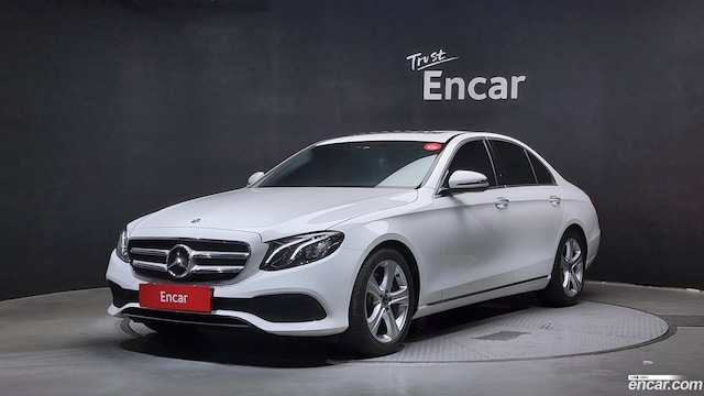 Mercedes-Benz E-Class E200 Avantgarde 2019 года из Кореи