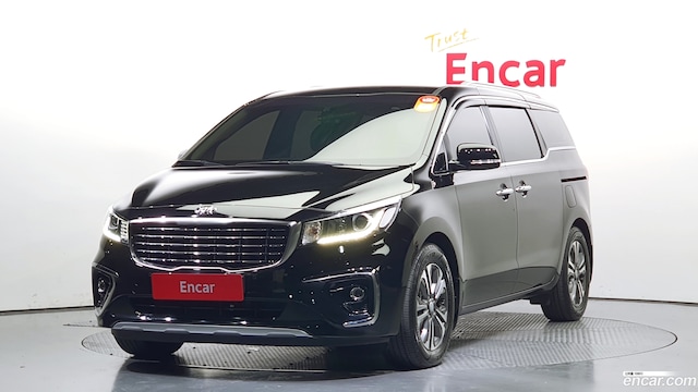 Kia Carnival 9-Seater Luxury 2019 года из Кореи