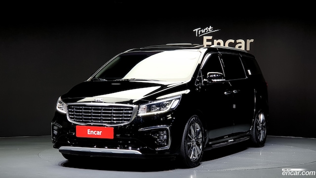 Kia Carnival 9-Seater Noblesse 2019 года из Кореи