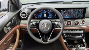 Mercedes-Benz E-Class E250 Avantgarde 2022 года из Южной Кореи