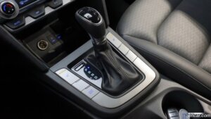 Hyundai AVANTE 1.6 2020 года из Южной Кореи