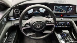 Hyundai AVANTE 1.6 2021 года из Южной Кореи