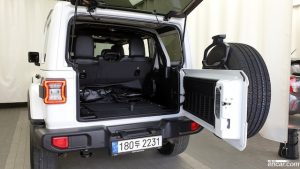 Jeep Wrangler 2.0 Overland 4Door 80th Anniversary Edition 2021 года из Южной Кореи