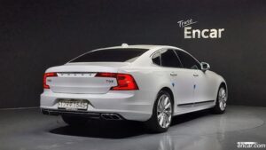 Volvo S90 T5 Inscription 2020 года из Южной Кореи