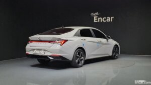 Hyundai AVANTE 1.6 2021 года из Южной Кореи