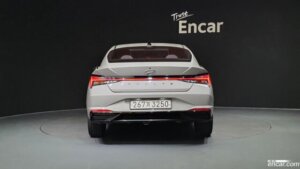 Hyundai AVANTE 1.6 2021 года из Южной Кореи