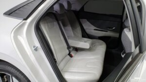 Hyundai AVANTE 1.6 2021 года из Южной Кореи