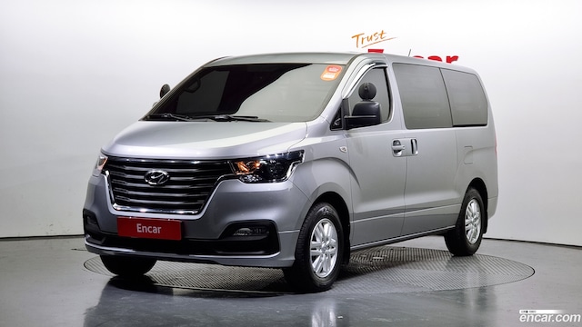 Hyundai Starex Facelift 3Door 2019 года из Кореи