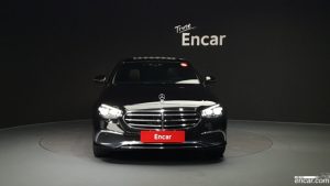 Mercedes-Benz E-Class E250 Exclusive 2021 года из Южной Кореи