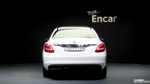 Mercedes-Benz C-Class C200 Avantgarde 2020 года из Южной Кореи