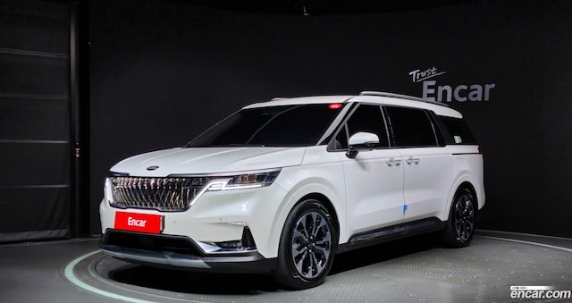 Kia Carnival 7-Seater Noblesse 2021 года из Кореи
