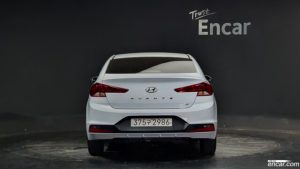 Hyundai AVANTE 1.6 2020 года из Южной Кореи