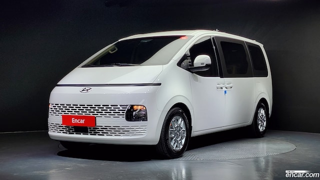 Hyundai Staria Tourer 9-Seater 2022 года из Кореи