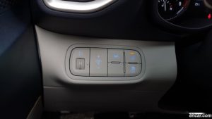 Hyundai Venue 1.6 Flux 2021 года из Южной Кореи
