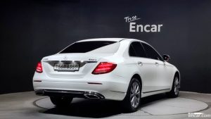 Mercedes-Benz E-Class E300 4MATIC Exclusive 2020 года из Южной Кореи