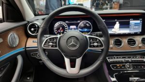 Mercedes-Benz E-Class E300 4MATIC Exclusive 2020 года из Южной Кореи