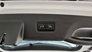 Kia Carnival 9-Seater Signature 2022 года из Южной Кореи