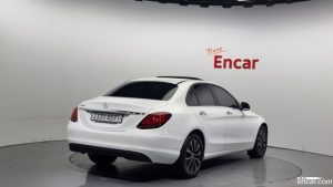 Mercedes-Benz C-Class C200 2020 года из Южной Кореи