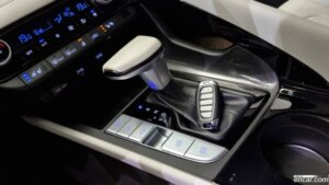 Hyundai AVANTE 1.6 2021 года из Южной Кореи